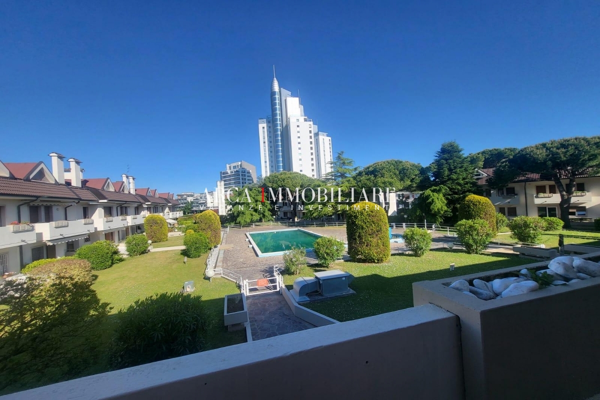  Jesolo affitto Appartamento EQLB16 foto-