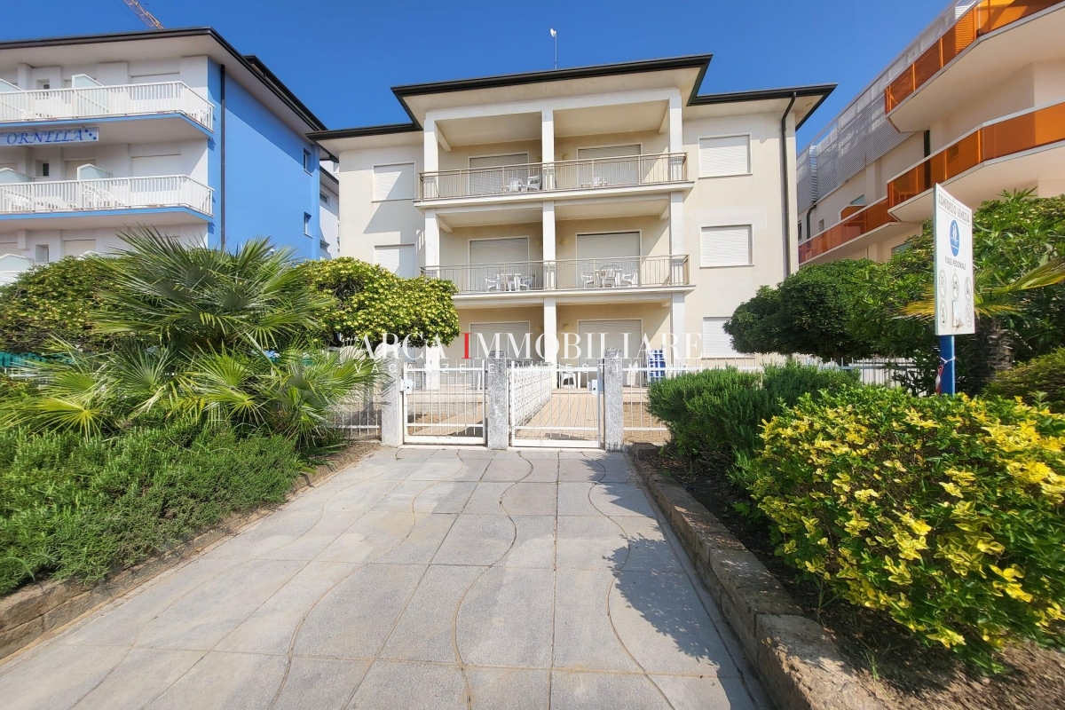  Jesolo affitto Appartamento MZZ04 foto-